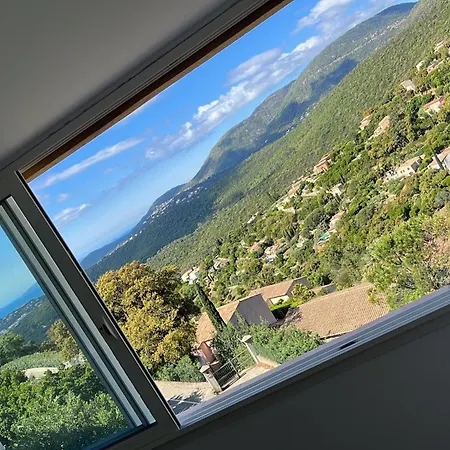 Vue Et Collines * La Croix-Valmer